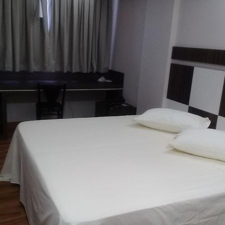 Hotel Maestro Villa Do Lago Toledo Εξωτερικό φωτογραφία